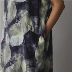 ION Poncho Core Lumen under-water